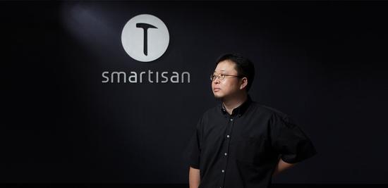 罗永浩漫谈成长进化 彪悍的人生也要解释